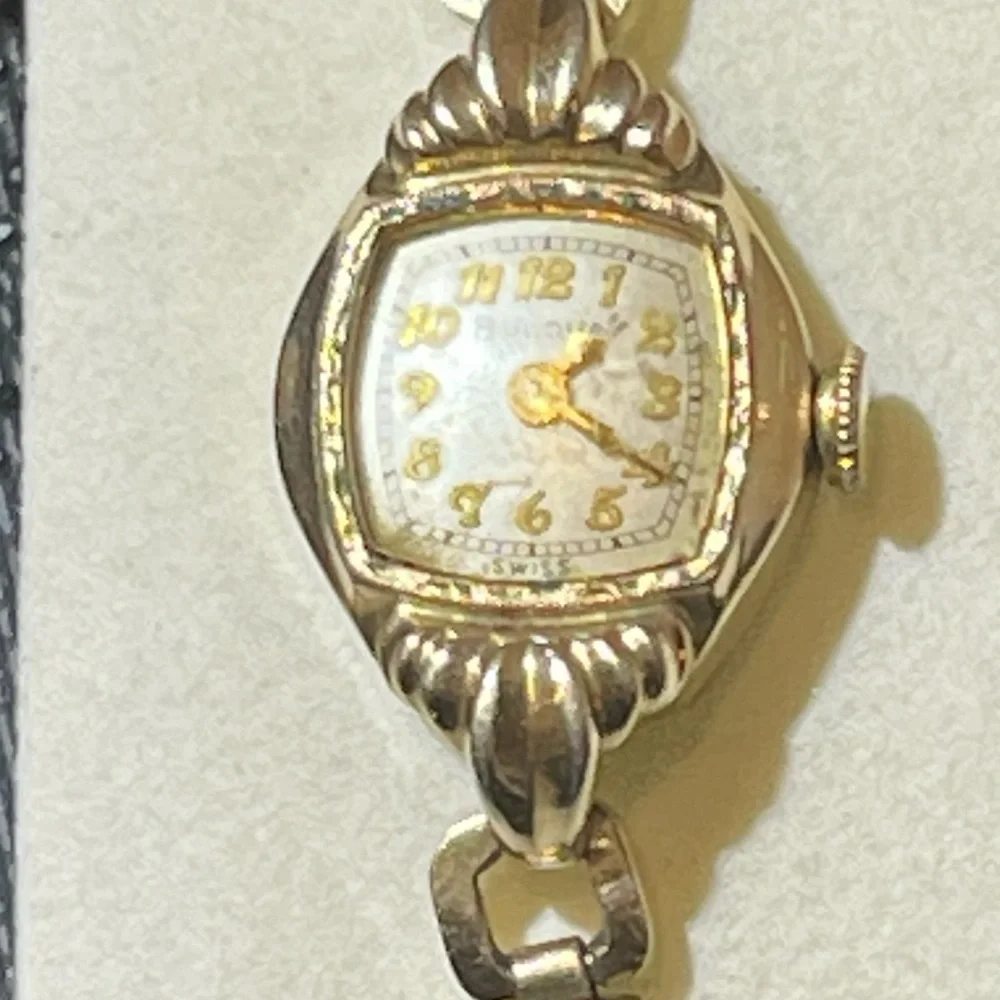Vintage 10k gold 1952 Bulova watch.